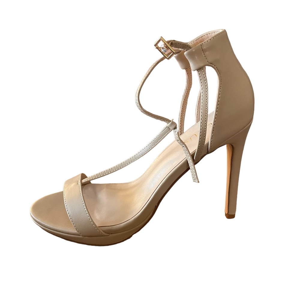 T-Strap Heels Size 8.5 Nude 4.4” heel